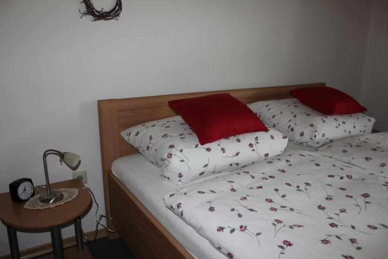 Ferienwohnung Sattler Neukirchen am Teisenberg Экстерьер фото