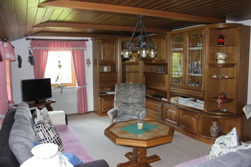 Ferienwohnung Sattler Neukirchen am Teisenberg Экстерьер фото